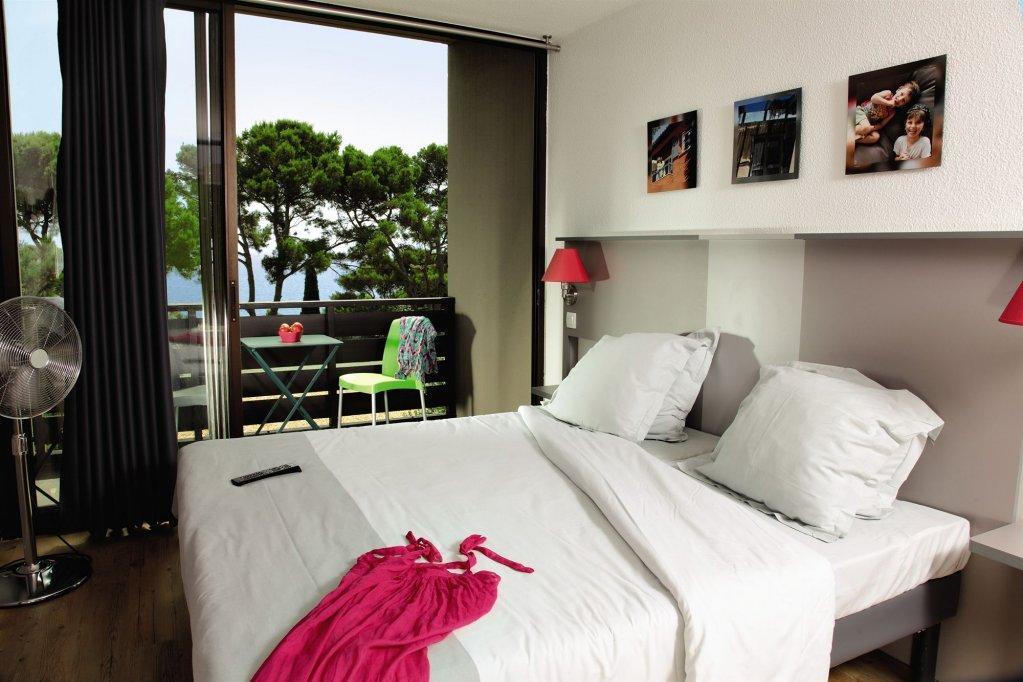 Belambra Clubs Presqu'Ile De Giens - Les Criques Hotel Hyeres Exterior photo