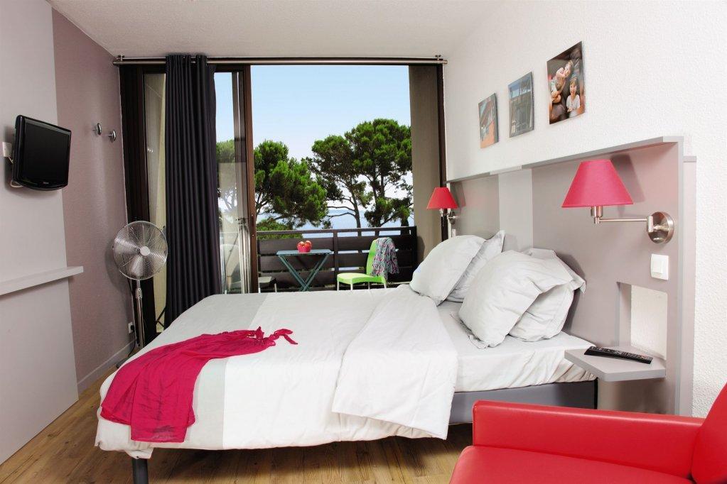 Belambra Clubs Presqu'Ile De Giens - Les Criques Hotel Hyeres Exterior photo