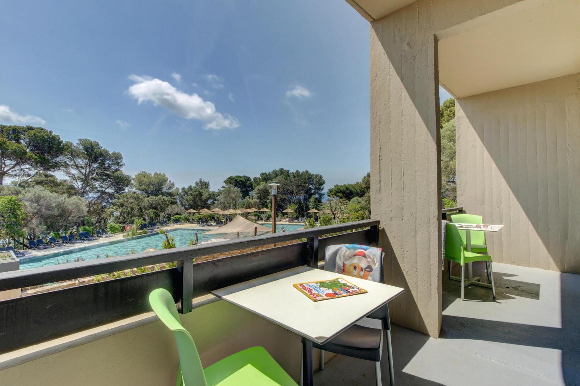 Belambra Clubs Presqu'Ile De Giens - Les Criques Hotel Hyeres Room photo